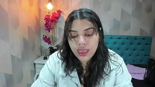 LindaBreeS online show from 02.15.26