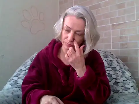 Lorie Carrie online show from 01.14.26