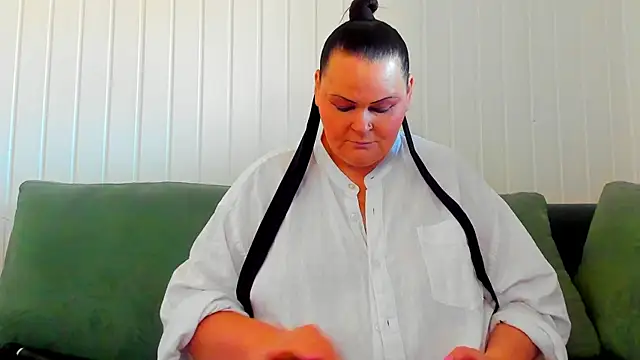 MilanaBiegert online show from 03.19.26