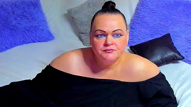 MilanaBiegert online show from 05.13.26