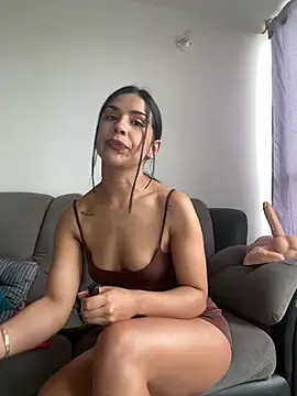 Snapshot of Nikothyna chatting on 05.29.26 Nikothyna online show from 05.29.26
