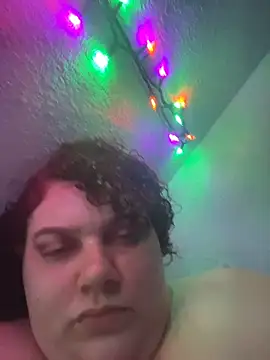 lolabun247 online show from 11.11.25