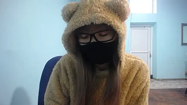 elllaaxx online show from 12.10.24