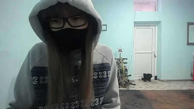 elllaaxx online show from 12.18.24