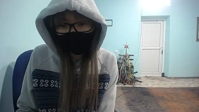 elllaaxx online show from 12.18.24