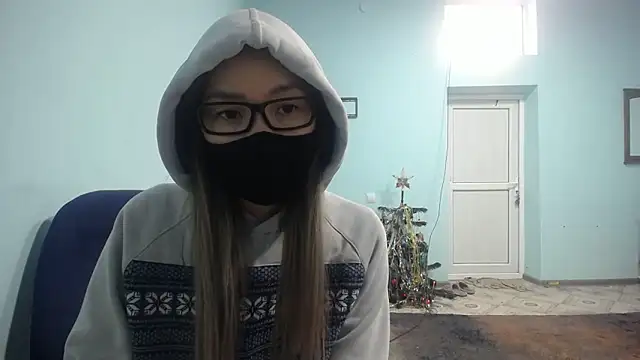 elllaaxx online show from 12.18.24