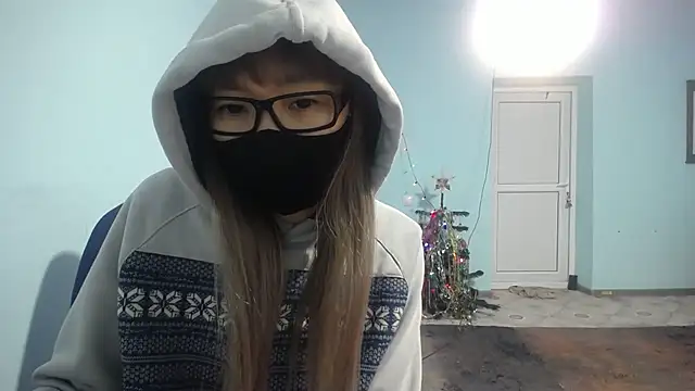 elllaaxx online show from 12.24.24