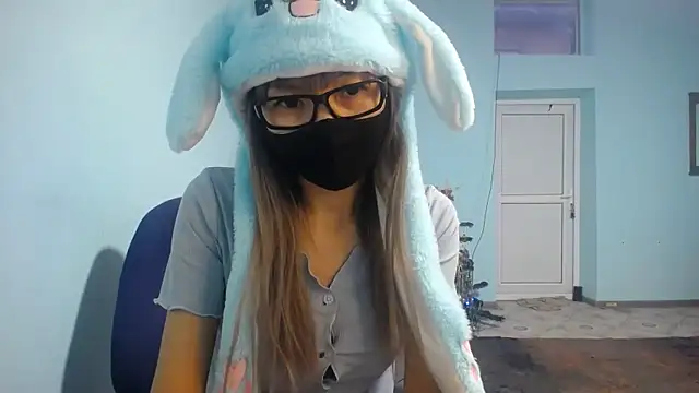 elllaaxx online show from 01.17.25