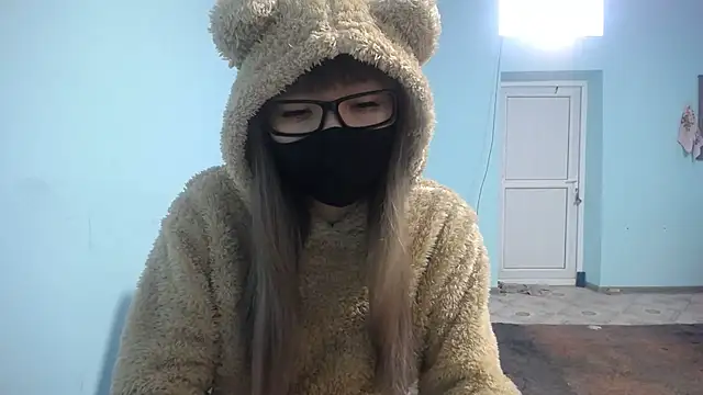 elllaaxx online show from 03.06.25