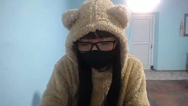 elllaaxx online show from 12.14.25