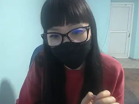 Snapshot of elllaaxx chatting on 04.18.26 elllaaxx online show from 04.18.26