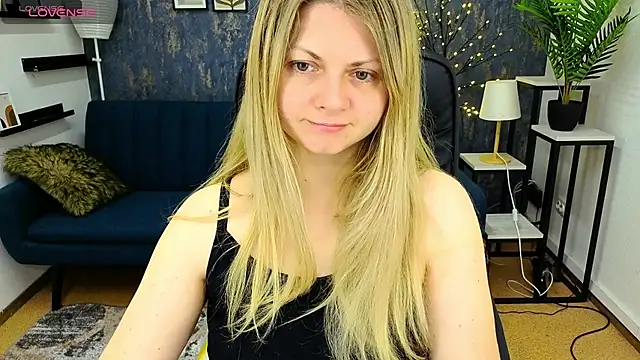 SmilingEmily  online show from 10.17.25