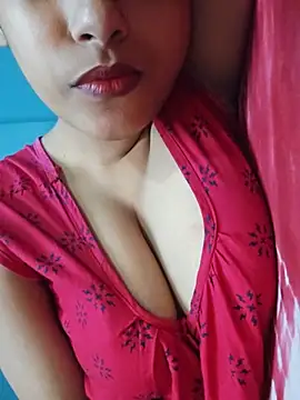 Snapshot of sexyindi_couple chatting on 08.06.26 sexyindi couple online show from 08.06.26