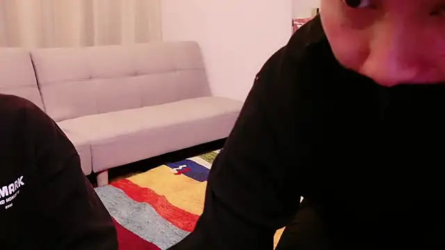 Snapshot of Musabetsu-Ikaseya chatting on 01.27.25 Musabetsu-Ikaseya online show from 01.27.25