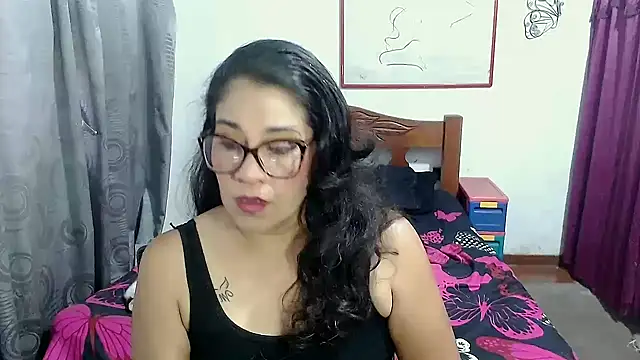 Mistresskloe01 online show from 10.06.25