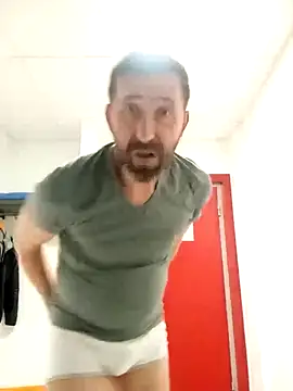 Snapshot of BZHsex chatting on 03.05.25 BZHsex online show from 03.05.25