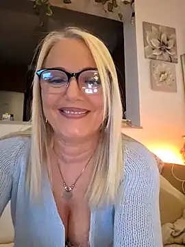 kikkastar online show from 02.23.25