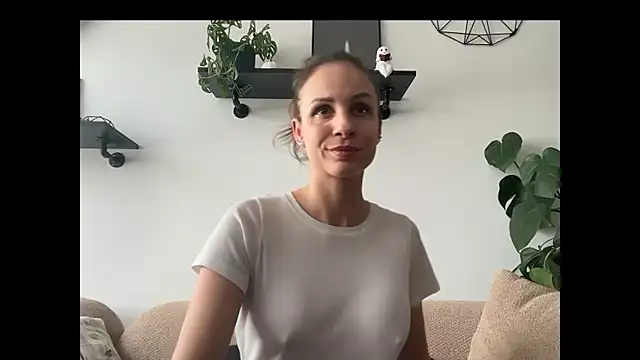 Mary Wet online show from 04.01.26