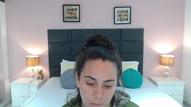 Snapshot of MadisonJenner chatting on 01.17.25 MadisonJenner online show from 01.17.25