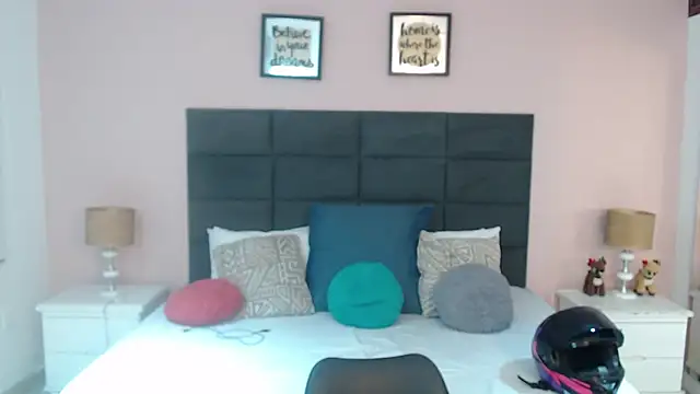 MadisonJenner online show from 11.13.25