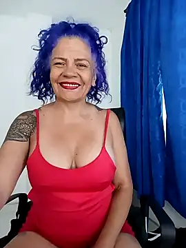 Snapshot of freyadevil333 chatting on 01.21.25 freyadevil333 online show from 01.21.25