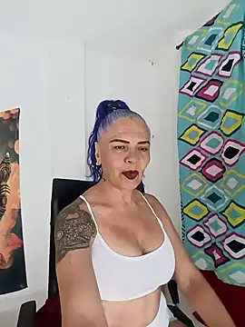 Snapshot of freyadevil333 chatting on 10.23.25 freyadevil333 online show from 10.23.25