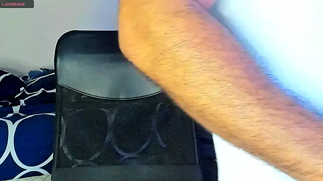 Big furry bear13 online show from 03.01.25