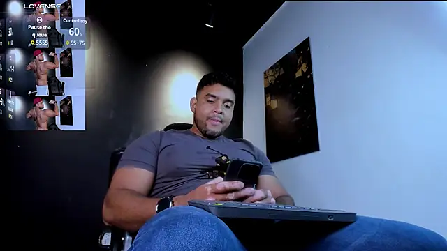 Big furry bear13 online show from 04.09.26