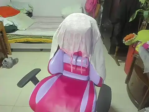 Mrs mommy  online show from 03.19.25