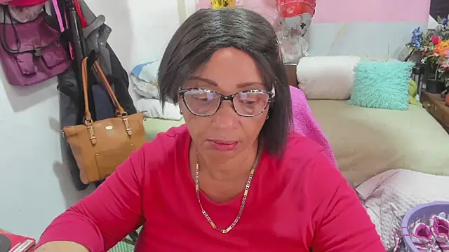 Snapshot of Mrs_mommy_ chatting on 04.27.26 Mrs mommy online show from 04.27.26