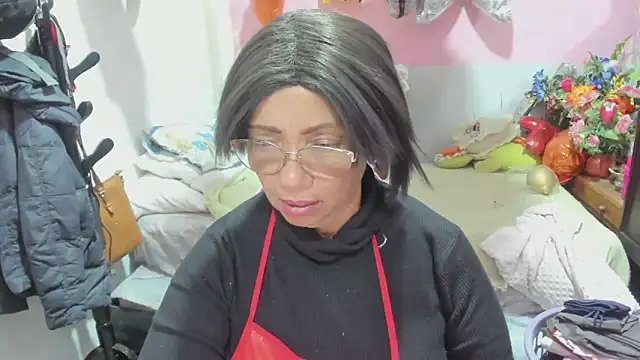Snapshot of Mrs_mommy_ chatting on 05.08.26 Mrs mommy online show from 05.08.26