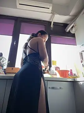 HotXMom online show from 03.11.26