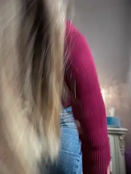 HotXMom online show from 03.16.26