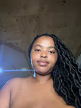 Snapshot of Linahlove chatting on 01.10.25 Linahlove online show from 01.10.25