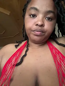 Snapshot of Linahlove chatting on 01.14.25 Linahlove online show from 01.14.25