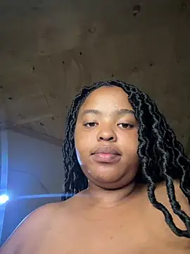 Snapshot of Linahlove chatting on 01.16.25 Linahlove online show from 01.16.25
