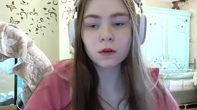 Snapshot of LucyZeph chatting on 01.14.25 LucyZeph online show from 01.14.25