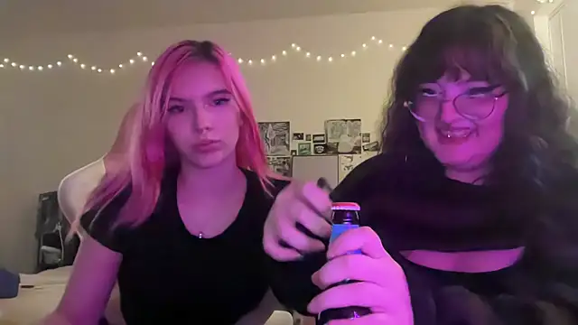 Snapshot of xKittyKat chatting on 01.07.26 xKittyKat online show from 01.07.26