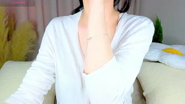 Embez-Damdang online show from 11.29.25