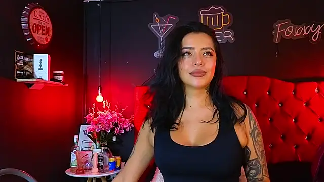 Snapshot of foxxy_nasty chatting on 02.05.25 foxxy nasty online show from 02.05.25