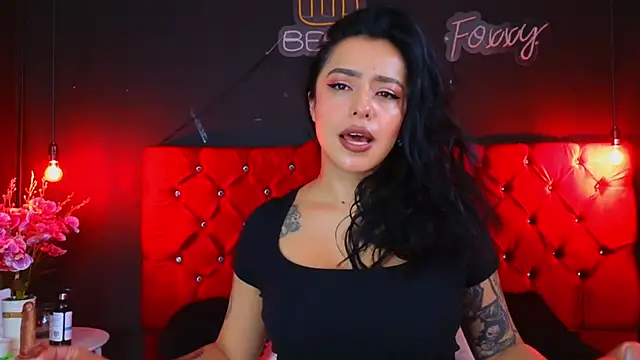 Snapshot of foxxy_nasty chatting on 02.18.25 foxxy nasty online show from 02.18.25