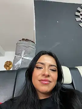 Snapshot of foxxy_nasty chatting on 09.24.25 foxxy nasty online show from 09.24.25