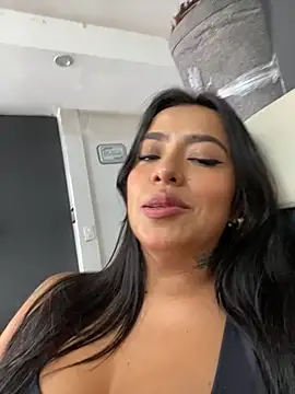 Snapshot of foxxy_nasty chatting on 09.25.25 foxxy nasty online show from 09.25.25