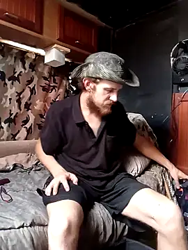 Snapshot of hothippie420 chatting on 09.16.25 hothippie420 online show from 09.16.25