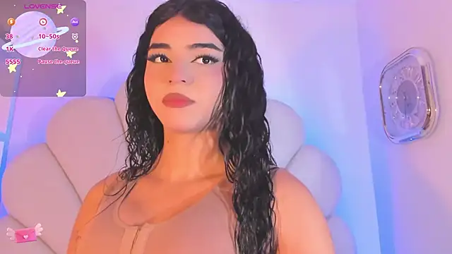 Summer walkerr online show from 11.25.25