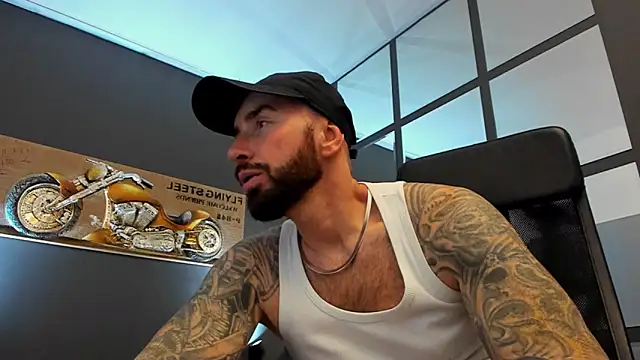 AronGrant online show from 11.03.25