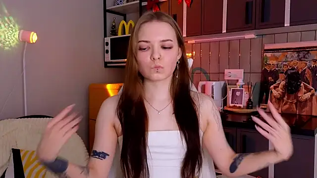 doll lol  online show from 12.15.25