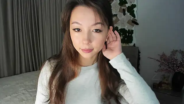 Snapshot of AgnieszkaBanana chatting on 12.19.24 AgnieszkaBanana online show from 12.19.24