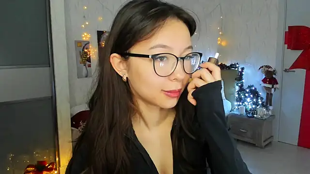 Snapshot of AgnieszkaBanana chatting on 12.22.24 AgnieszkaBanana online show from 12.22.24