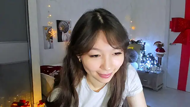 Snapshot of AgnieszkaBanana chatting on 12.26.24 AgnieszkaBanana online show from 12.26.24